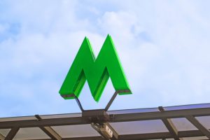 Метро Києва витратить 6,5 млн гривень на лампи і кабелі Метро Києва витратить 6,5 млн гривень на лампи і кабелі