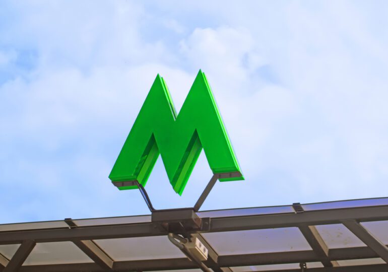 Метро Києва витратить 1,39 млн гривень на холодильники, дезінфекцію та лещата