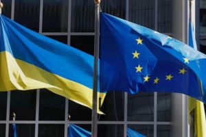 Україна отримала 1 млрд євро за рахунок заморожених активів Росії Україна отримала 1 млрд євро за рахунок заморожених активів Росії