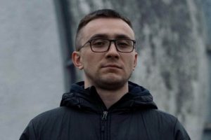 СБУ знешкодила нападницю на блогера Стерненка, тривають слідчі дії СБУ знешкодила нападницю на блогера Стерненка, тривають слідчі дії