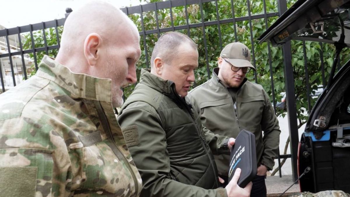 Артур Палатний: “Українська команда” передала позашляховик для 70 батальйону ТрО на Сумський напрямок 