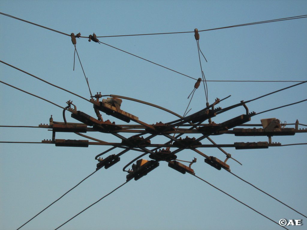 У Києві через пошкодження контактної мережі тролейбусів транспорт курсує зі змінами (перелік)