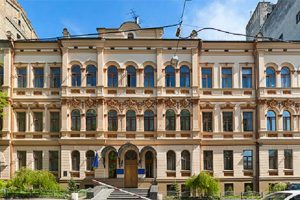 Діячі культури та громадські активісти вимагають відставки міністра культури Миколи Точицького Діячі культури та громадські активісти вимагають відставки міністра культури Миколи Точицького