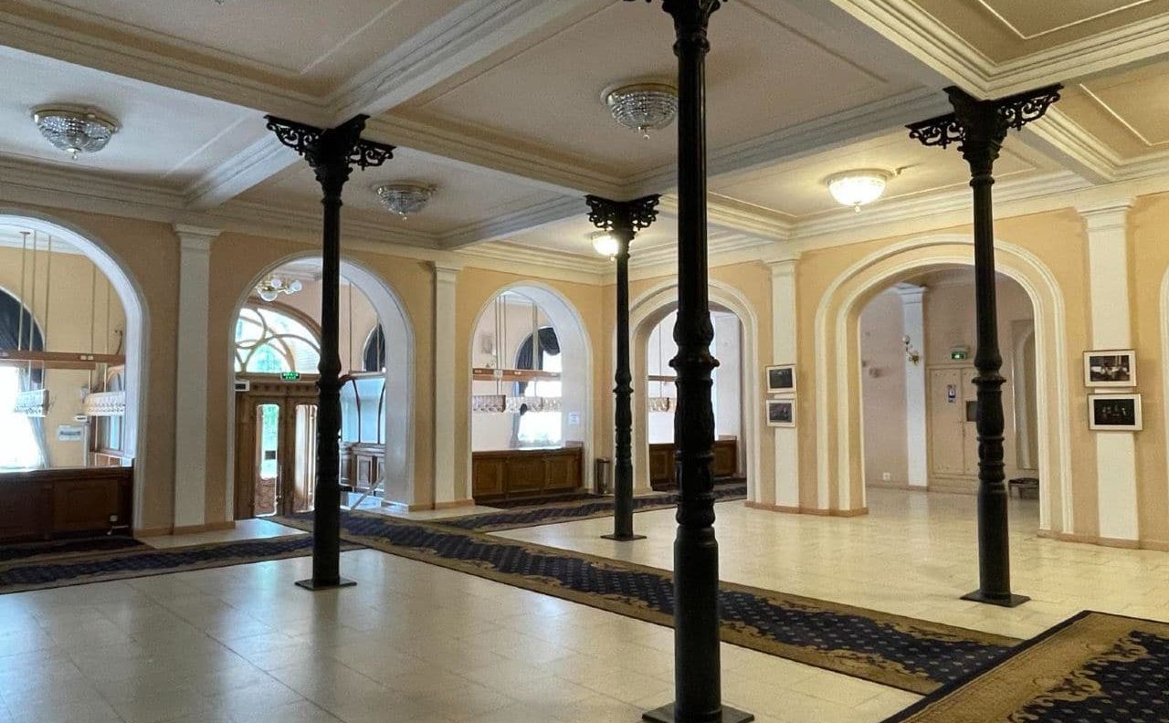 Національна філармонія хоче придбати 300 квадратних метрів килимів за мільйон гривень