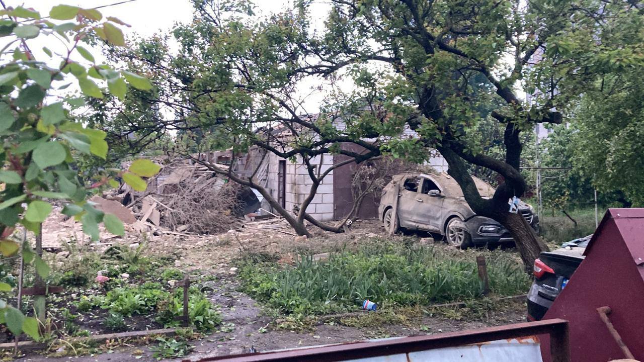 Атака півтори сотні БПЛА на Київщину: постраждала сім'я - мати загинула, її 4-річний син у лікарні