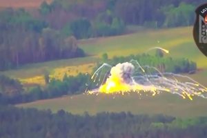 Українські Сили спецоперацій знищили новітній російський БУК-М3 (відео) Українські Сили спецоперацій знищили новітній російський БУК-М3 (відео)