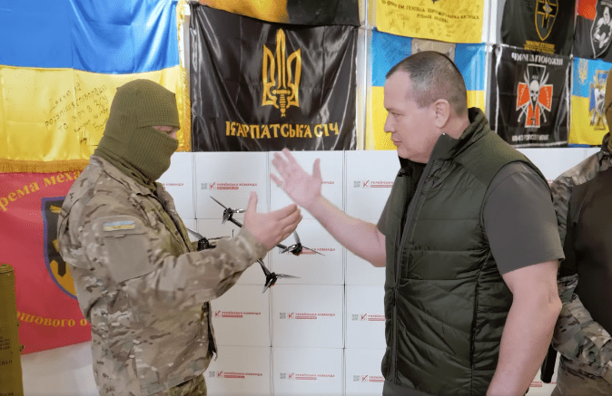 Артур Палатний: полк ССО отримав від "Української команди" дрони для роботи в тилу ворога