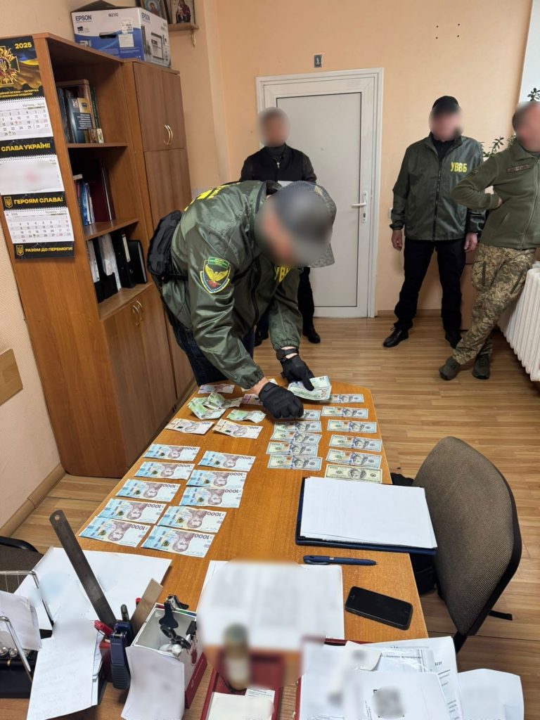 У Києві затримали голову ВЛК прикордонників за фальшиві діагнози про непридатність