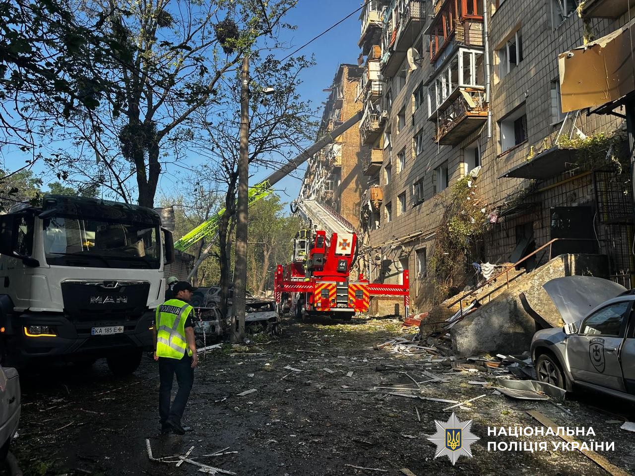 У Солом’янському, Дарницькому і Шевченківському районах розгорнуто штаби допомоги постраждалим (адреси)