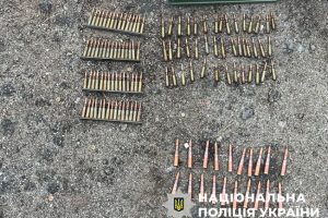 Киянин напідпитку гуляв вулицями столиці з набоями та гранатами Киянин напідпитку гуляв вулицями столиці з набоями та гранатами
