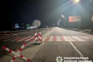 У Києві п’яний чоловік ударив нацгвардійця на блокпості У Києві п'яний чоловік ударив нацгвардійця на блокпості
