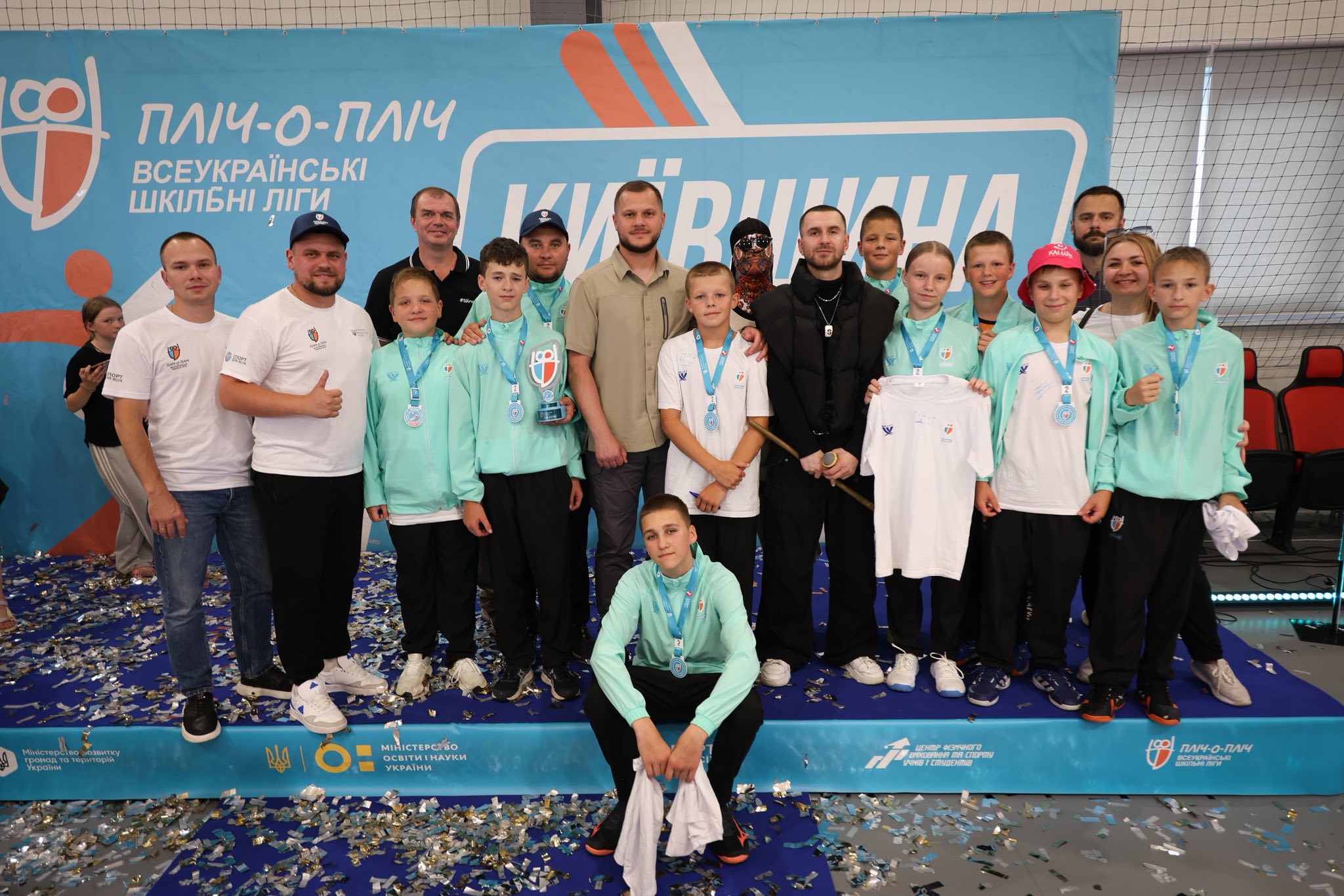 Микола Калашник: Команда з Київщини виборола срібло у змаганнях із гандболу в межах V етапу проєкту «Пліч-о-пліч. Всеукраїнські шкільні ліги»