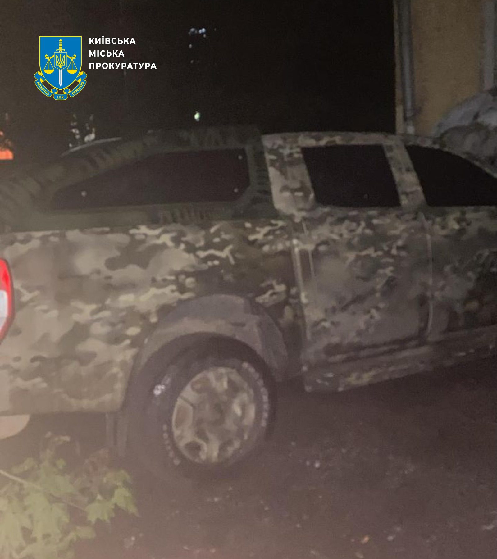 У столиці Герою України у День народження агент рф спалив автомобіль (фото)