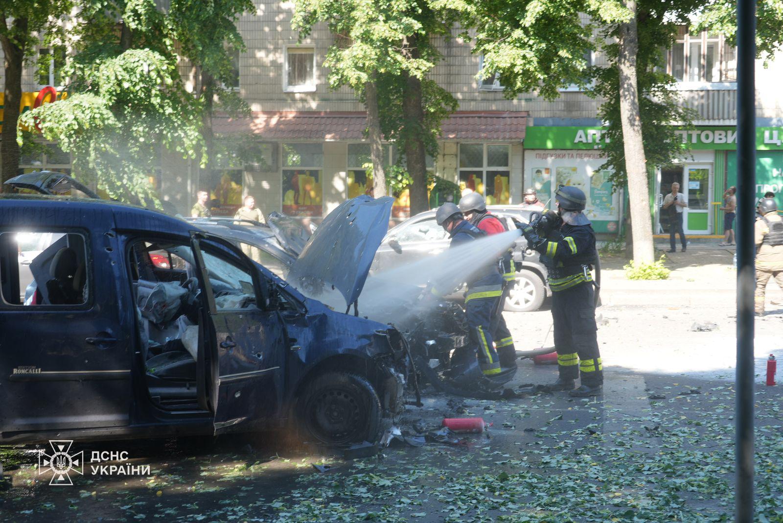 рф обстріляла центр Сум: загинуло троє людей, ще 16 – поранено (фото, відео)