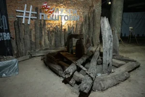 Пам’ятці на Поштовій площі загрожує знищення: активісти просять Президента взяти об’єкт під патронат (петиція) Пам’ятці на Поштовій площі загрожує знищення: активісти просять Президента взяти об’єкт під патронат (петиція)
