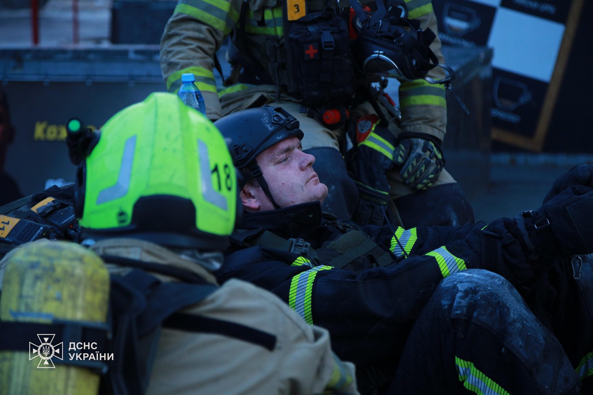 Після масованих атак у Києві лікуються 19 поранених рятувальників, ще шестеро — в інших містах