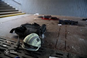 Комбінована атака на Київ: загинули троє рятувальників, понад 20 поранених Комбінована атака на Київ: загинули троє рятувальників, понад 20 поранених