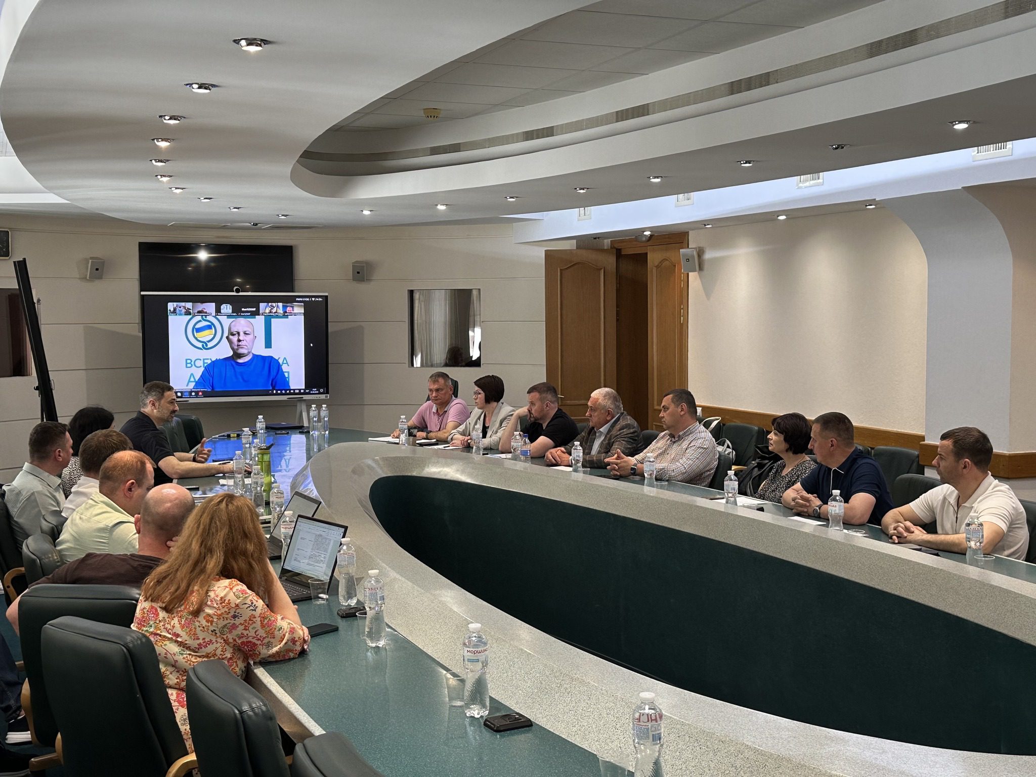 Білогородська громада вимагає від «Укрпошти» покращити доступ до поштових послуг