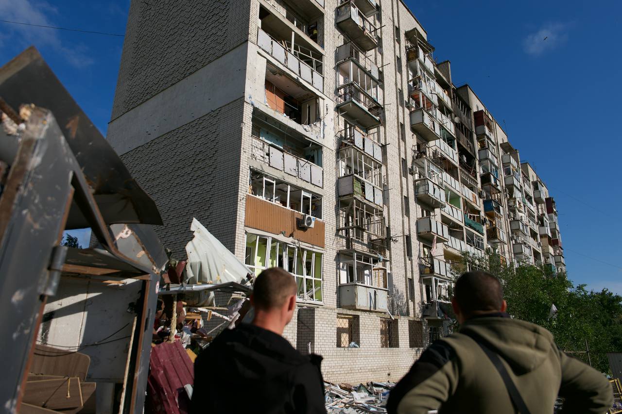 У Смілі на Черкащині внаслідок російської атаки пошкоджено багатоповерхівки, серед травмованих є дитина