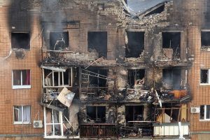 Масована атака рф на Харків забрала життя 3 людей, серед постраждалих немовля Масована атака рф на Харків забрала життя 3 людей, серед постраждалих немовля