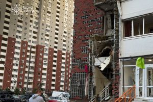 Цивільні жертви війни: у Києві на Оболоні через повітряну атаку рф загинула жінка Цивільні жертви війни: у Києві на Оболоні через повітряну атаку рф загинула жінка