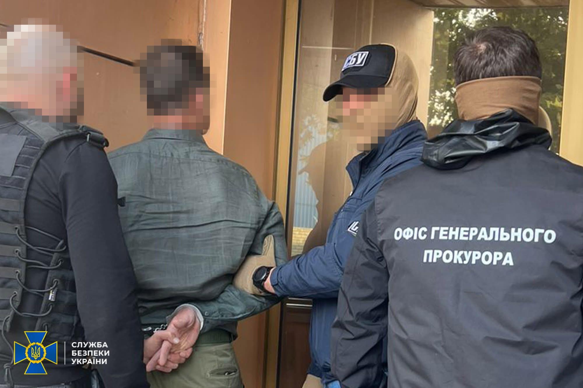 У Києві затримали ділків, які вимагали 200 тисяч доларів за право поставки РЕБ