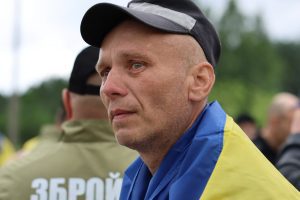 З російської неволі повернуто ще одну групу важкопоранених полонених Захисників України З російської неволі повернуто ще одну групу важкопоранених полонених Захисників України