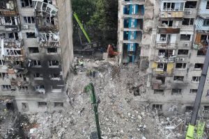 Кількість жертв нічної атаки по Україні зросла: у Києві та Одесі загинули 12 людей Кількість жертв нічної атаки по Україні зросла: у Києві та Одесі загинули 12 людей