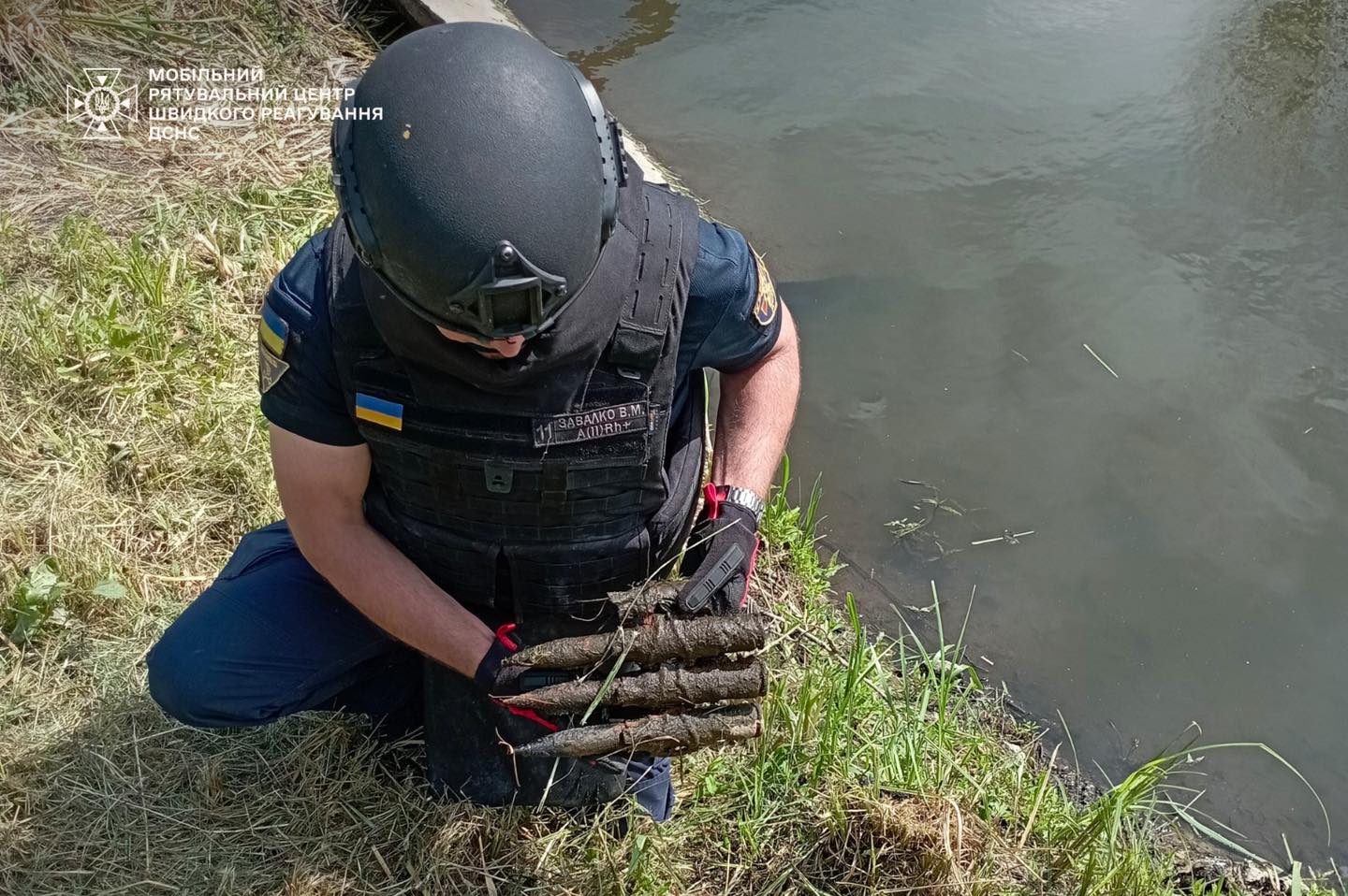 На Київщині знайшли бойову частину ворожого БпЛА та артилерійські снаряди На Київщині знайшли бойову частину ворожого БпЛА та артилерійські снаряди