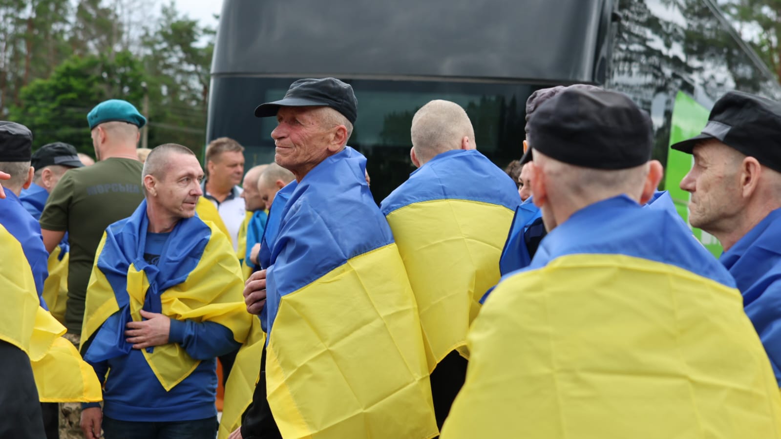 З російської неволі повернуто ще одну групу важкопоранених полонених Захисників України