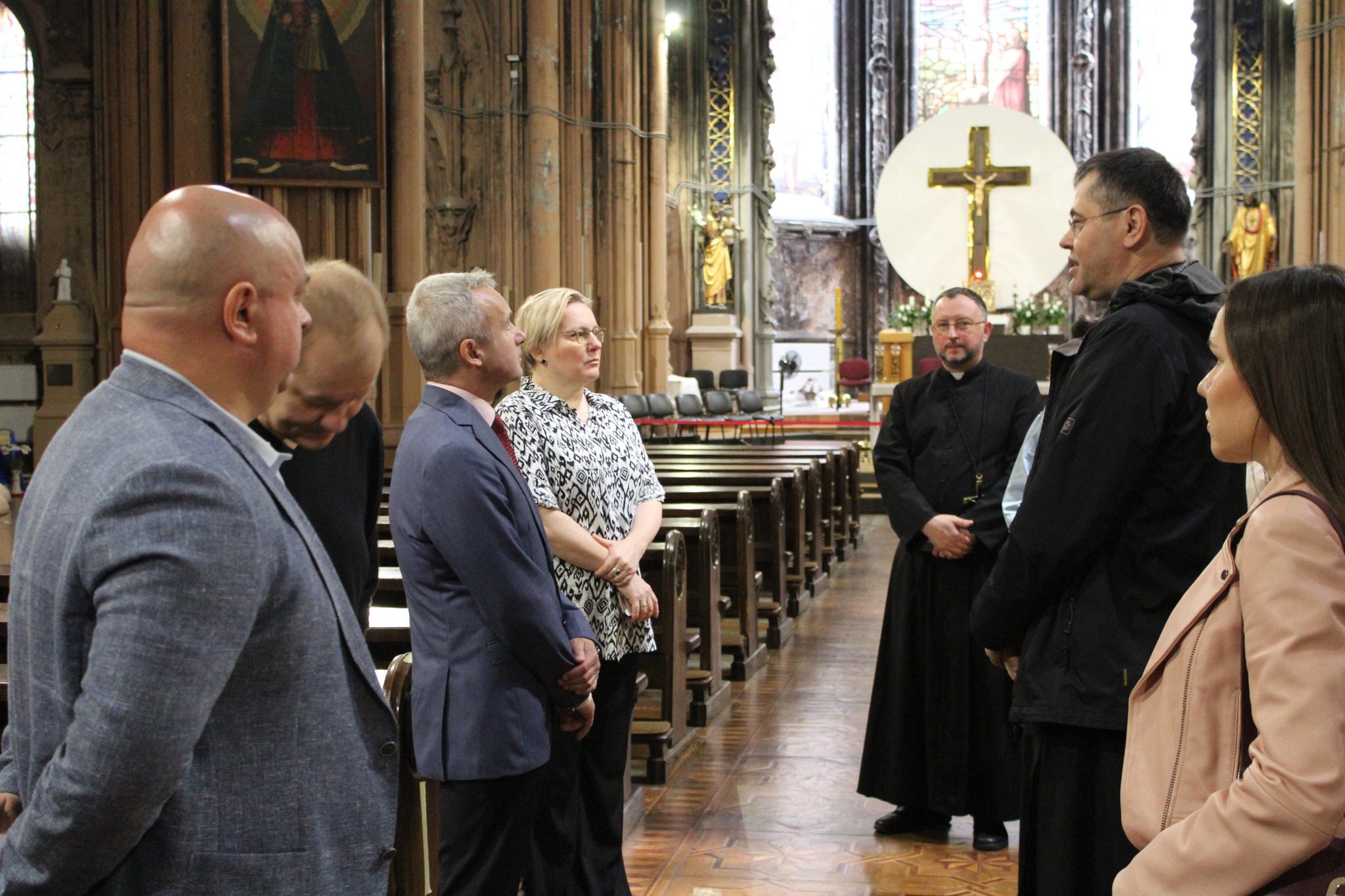 Костел Святого Миколая: Парафія та Мінкульт шукають вихід, але бюрократичні перепони лишаються