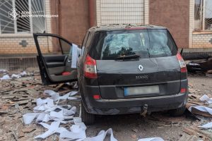 Сухопутні Сили: росармія у Кривому Розі поцілила по ТЦК, влучила поряд з будівлею Сухопутні Сили: росармія у Кривому Розі поцілила по ТЦК, влучила поряд з будівлею