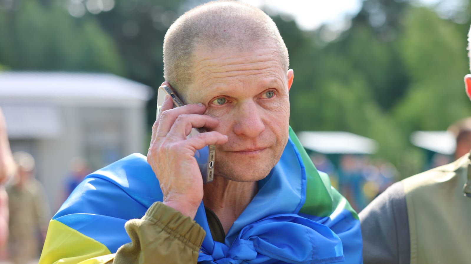 З російської неволі повернуто ще одну групу полонених, серед них і наймолодші Захисники України (фото)