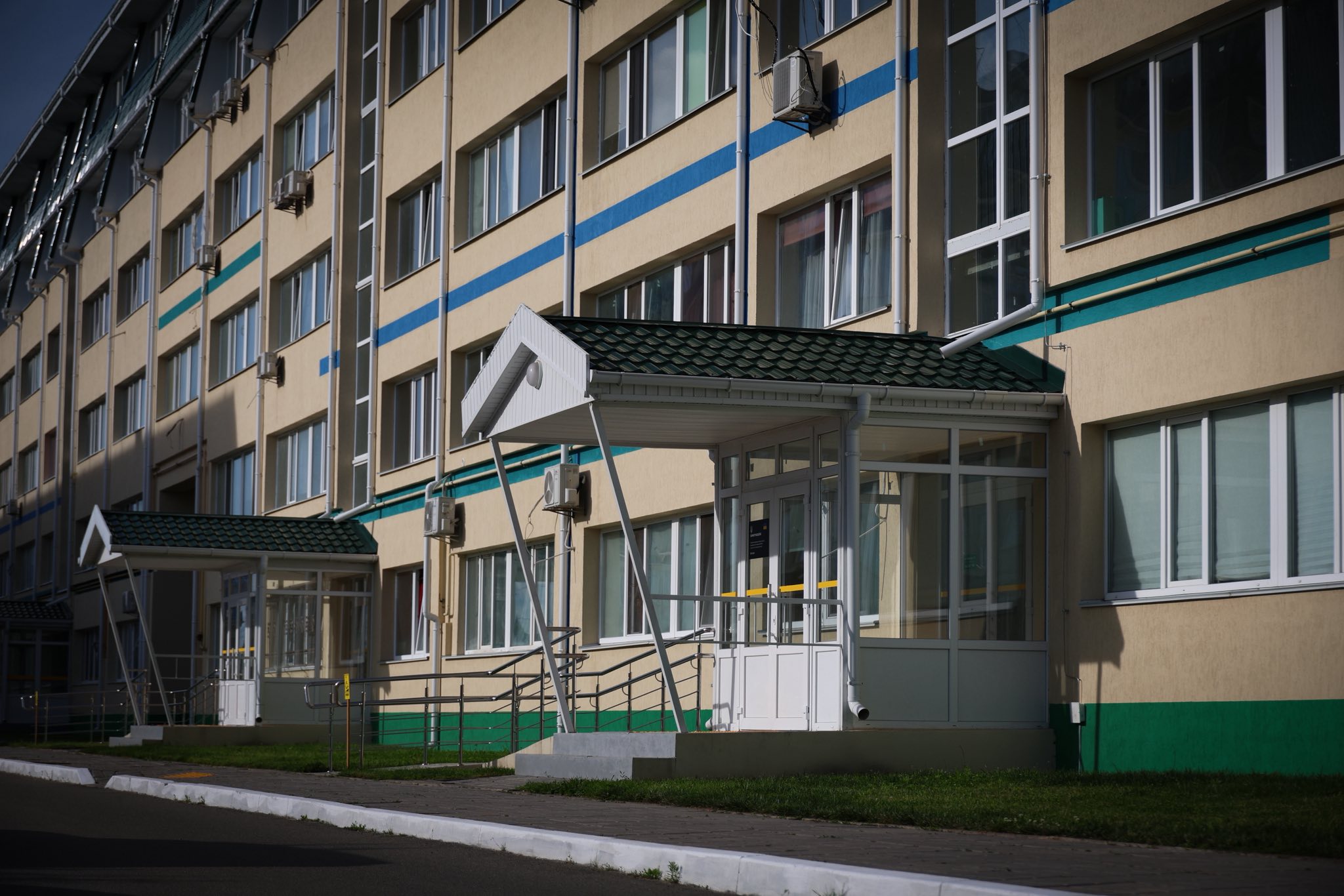 Микола Калашник: Завдяки підтримці донорів UNITED24 відкрили відновлену багатоповерхівку у селищі Мила