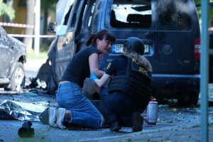 Суми під РСЗВ: вже четверо жертв атаки ворожою далекобійною артилерією по житловим кварталам Суми під РСЗВ: вже четверо жертв атаки ворожою далекобійною артилерією по житловим кварталам