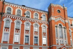 У центрі Києва збудують паркінг на 300 місць біля Свято-Михайлівської лікарні У центрі Києва збудують паркінг на 300 місць біля Свято-Михайлівської лікарні