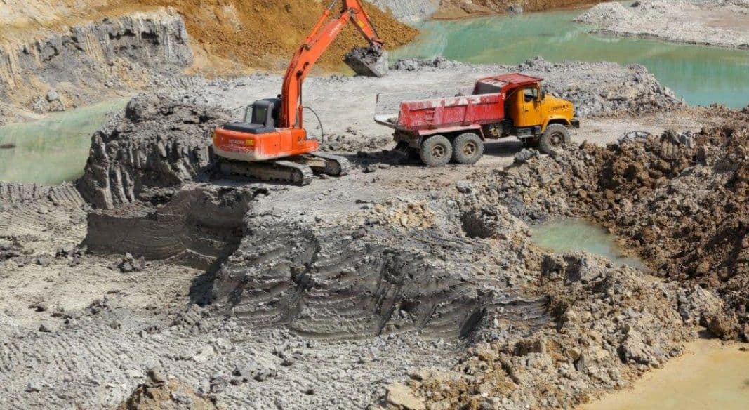 Держгеонадра виставила на торги спецдозволи користування ділянками надр із покладами каоліну та суглинку на Київщині Держгеонадра виставила на торги спецдозволи користування ділянками надр із покладами каоліну та суглинку на Київщині