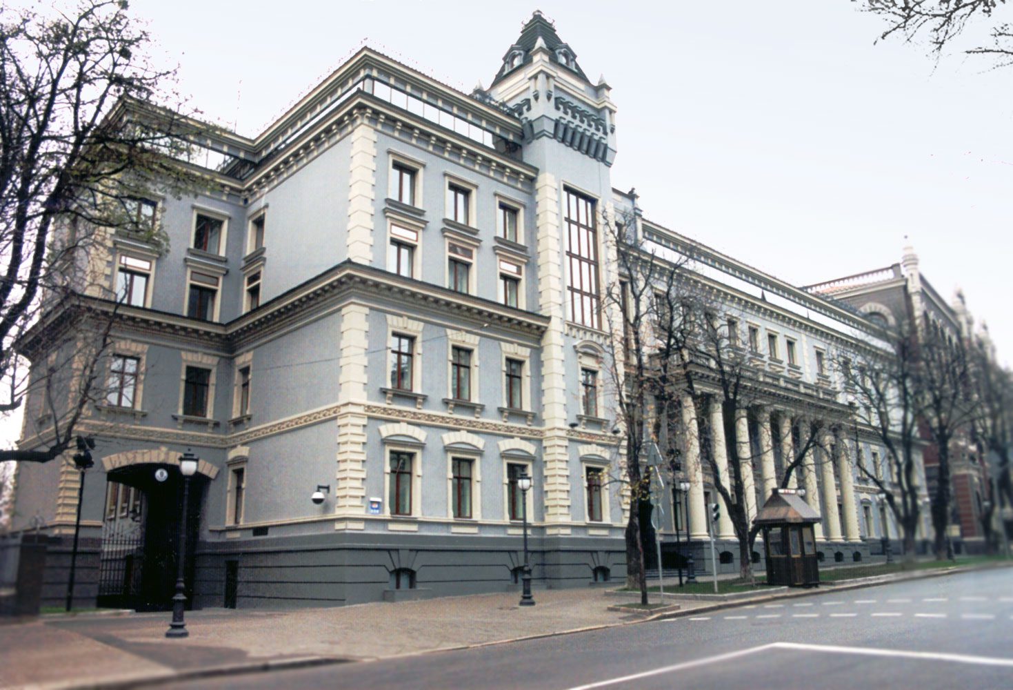 На термінові консерваційні роботи будівлі Нацбанку зібралися витратити понад 3 млн гривень