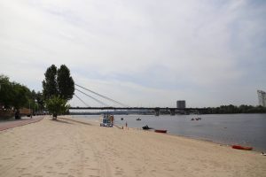 КП “Плесо” витратить 2,3 млн гривень на мішки для сміття і прибирання в туалетах на пляжах Києва КП “Плесо” витратить 2,3 млн гривень на мішки для сміття і прибирання в туалетах на пляжах Києва