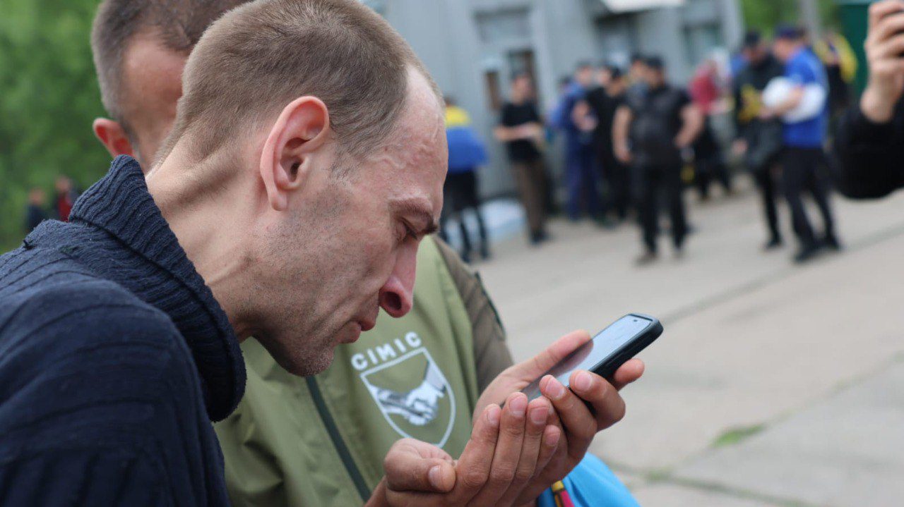 З російського полону звільнено важкопоранених і тяжкохворих українських захисників (фото)