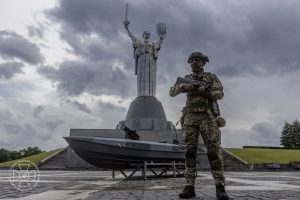 СБУ передала в Музей історії України у Другій світовій війні один із легендарних дронів Sea Baby (фото) СБУ передала в Музей історії України у Другій світовій війні один із легендарних дронів Sea Baby (фото)