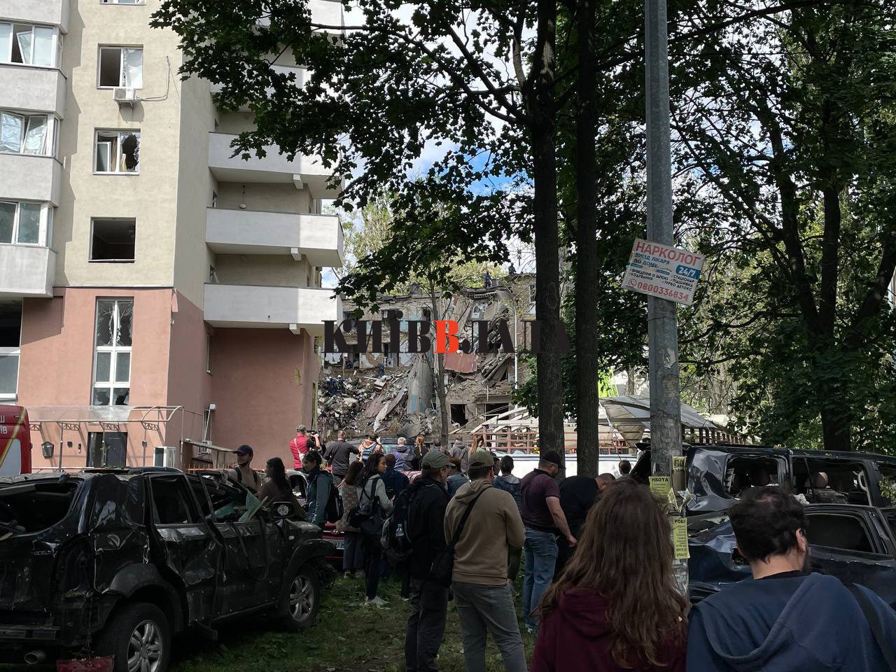 У Шевченківському районі на Сирці триває пошукова операція (фото, відео) У Шевченківському районі на Сирці триває пошукова операція