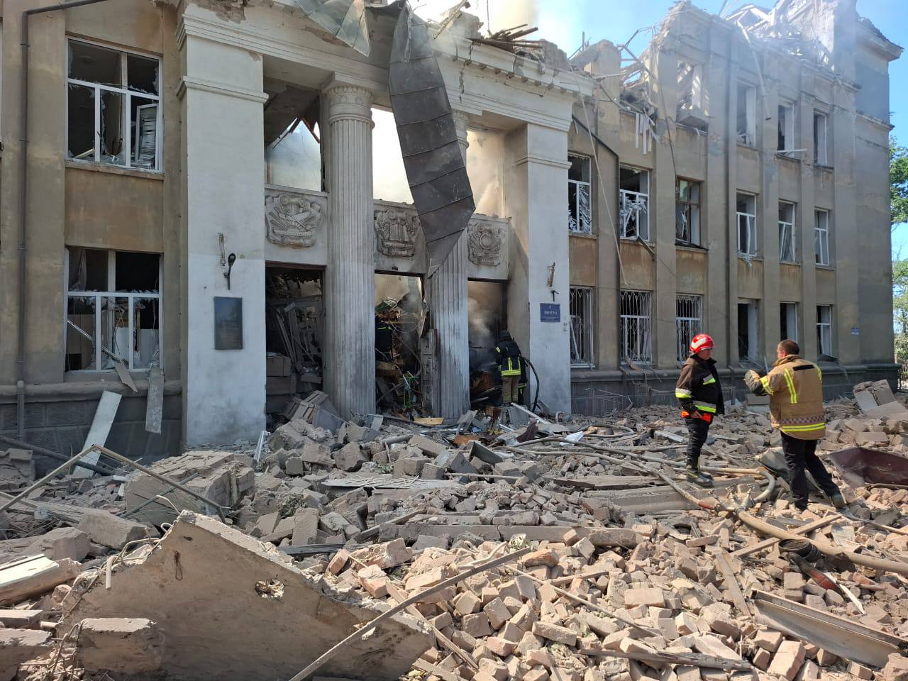 рф вдарила балістикою по Білгород-Дністровському, зруйновано навчальний заклад