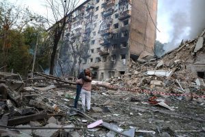 Ворог бреше, ніби підʼїзд будинку на Солом’янці зруйнувала українська ППО, – ЦПД Ворог бреше, ніби підʼїзд будинку на Солом’янці зруйнувала українська ППО, - ЦПД