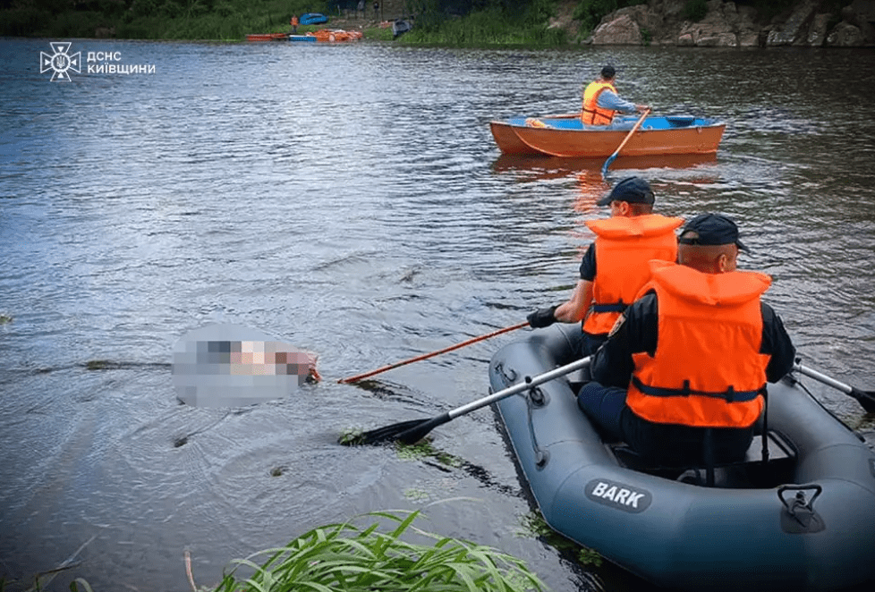 В водоймі Білої Церкви рятувальники виявили тіло жінки