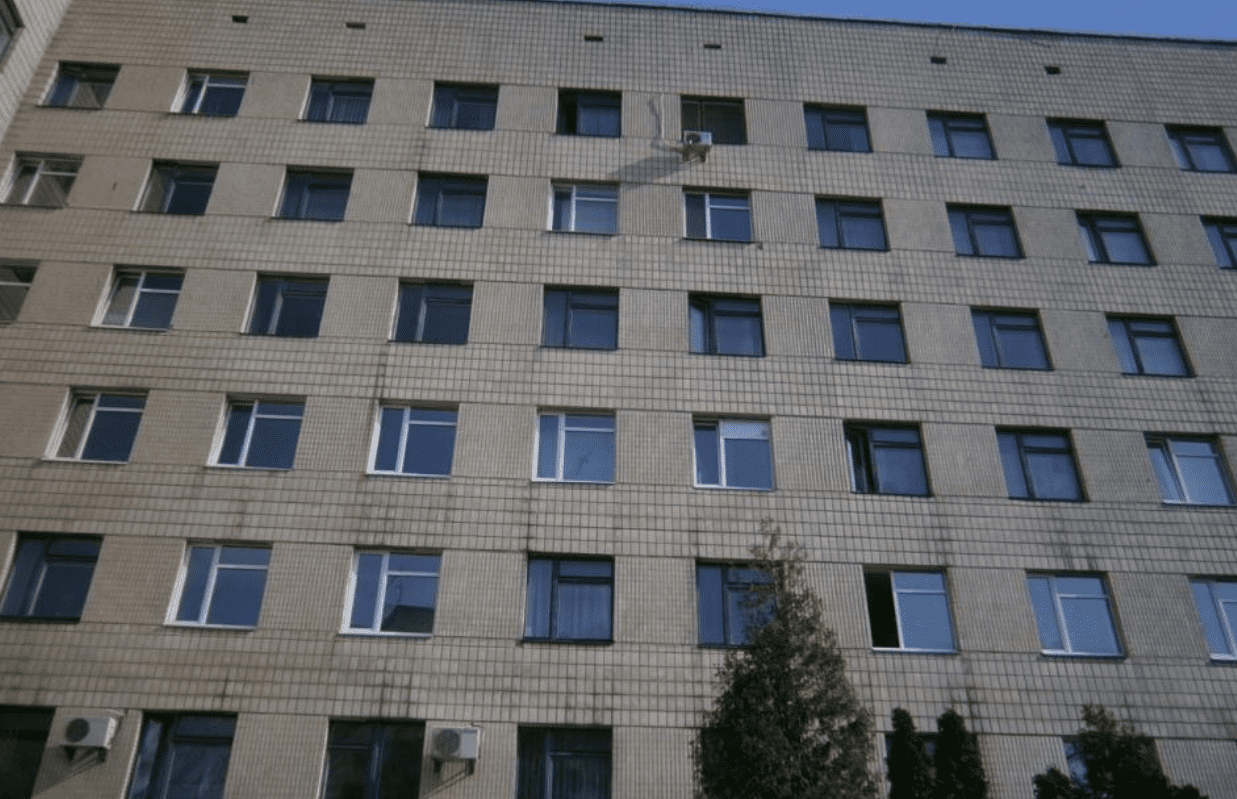 Фасад київського шпиталю поліції відремонтують за 24,2 млн гривень