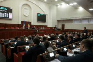 В сесійні залі Київради відремонтують депутатські мікрофони В сесійні залі Київради відремонтують депутатські мікрофони