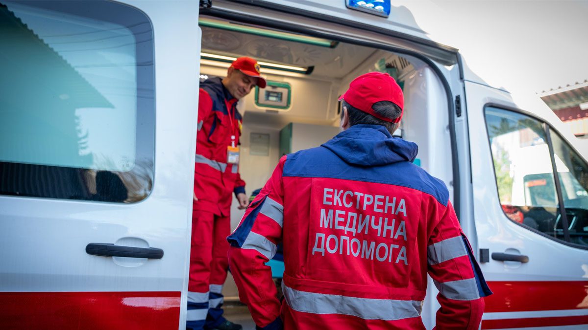 Київ замовив ремонт апаратів ШВЛ в авто швидкої допомоги