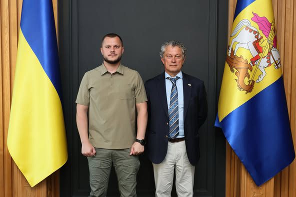 Микола Калашник: Київщина отримає потужну підтримку з Франції – 68 мобільних сонячних генераторів