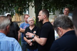 Микола Калашник: у Гостомелі зведуть нові будинки на 360 квартир замість зруйнованих внаслідок російської агресії Микола Калашник: у Гостомелі зведуть нові будинки на 360 квартир замість зруйнованих внаслідок російської агресії